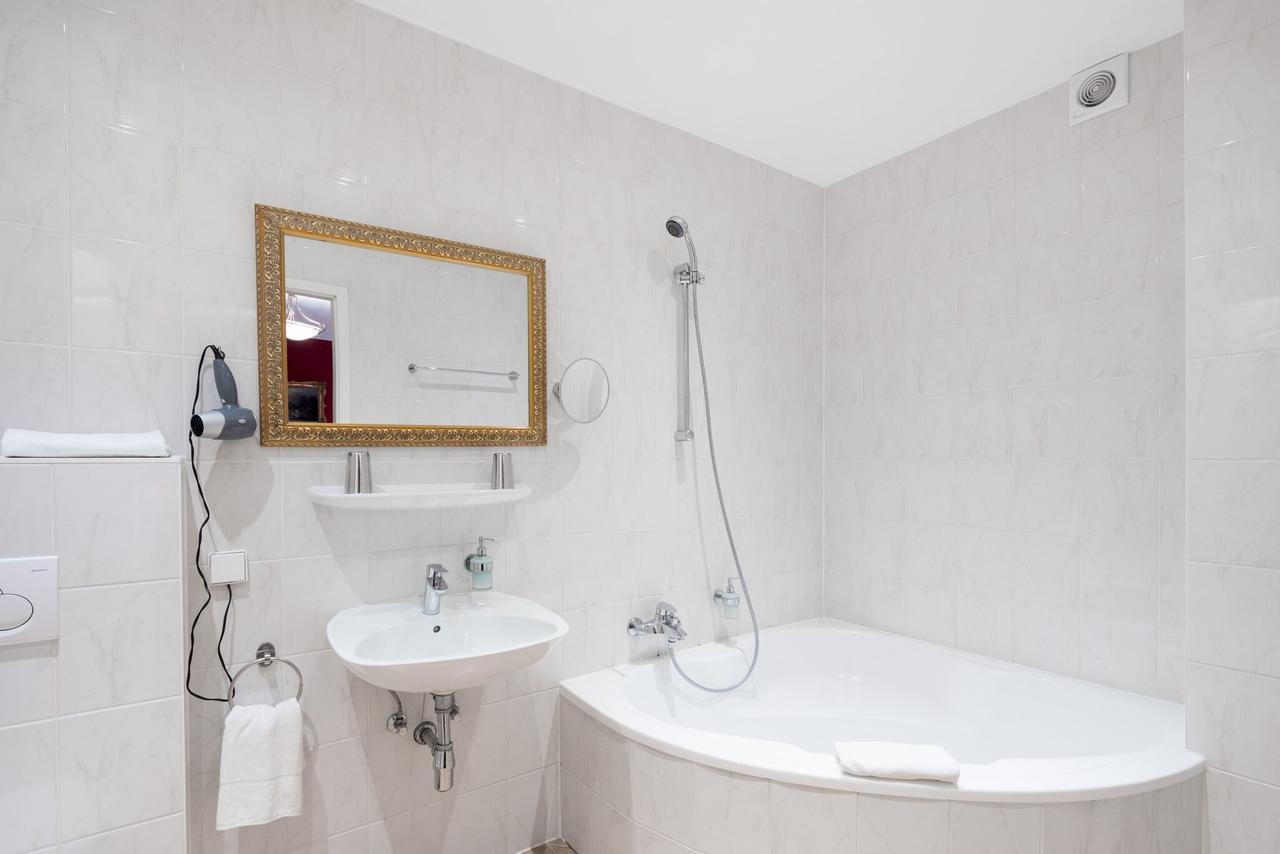 Hotel Nibelungenhof 툴른 외부 사진